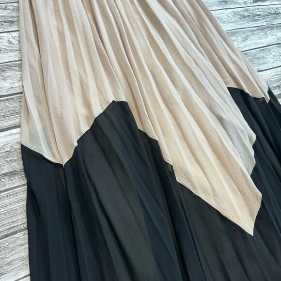 Vivayou Women's Maxi Dress Tan Beige Black Accordion Pleat L LG Large Ruffle - Picture 7 of 15